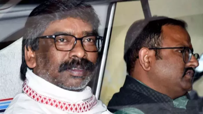 Hemant Soren: हेमंत सोरेन की याचिका पर फैसला सुरक्षित, बजट सत्र में शामिल होने पर जल्द खत्म होगा सस्पेंस
