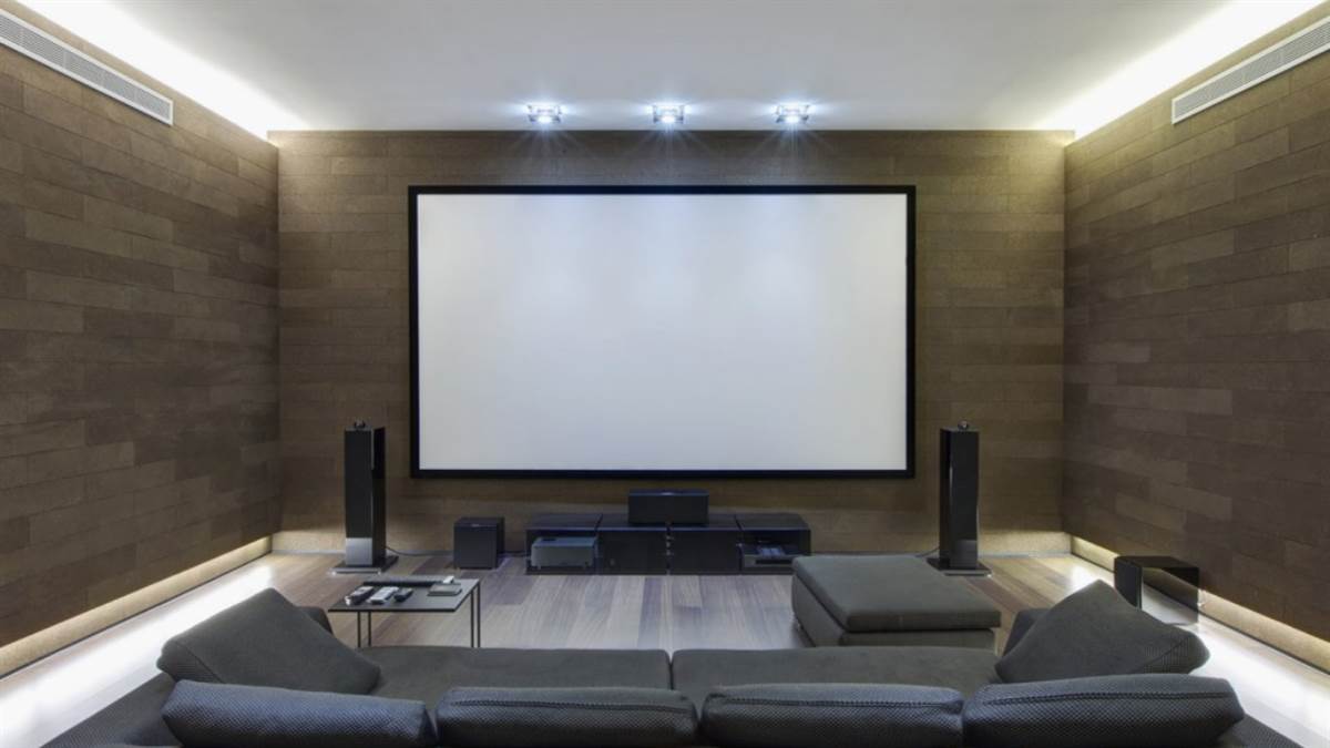 सबसे लेटेस्ट Home Theatre 5.1.2 को सिनेमाहॉल भी करता है शत-शत नमन! नए जमाने में खूब कमा रहे हैं नाम