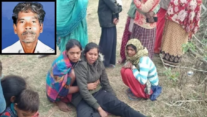 बेड़ो के खुरा टोली गांव में हाथी ने किसान को कुचलकर मार डाला।