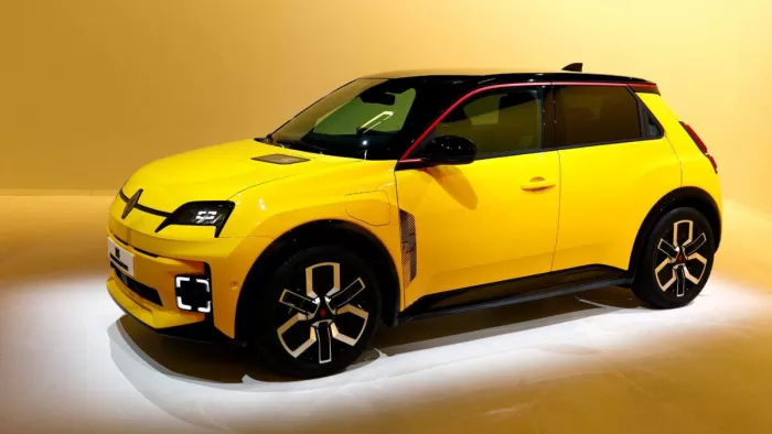 Renault 5 EV को Geneva Motor Show में पेश किया गया है।