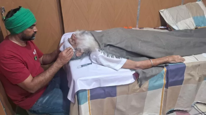 किसान नेता जगजीत सिंह डल्लेवाल को 103 डिग्री बुखार (जागरण फोटो)
