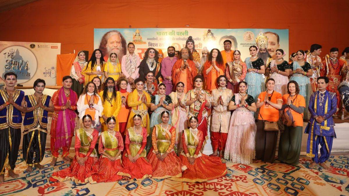 https://www.jagranimages.com/images/newimg/26022025/26_02_2025-kumbh_20_23891204.jpg