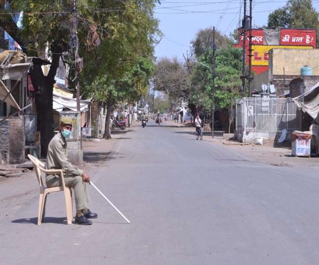 Public of Agra faced many problem to get food items in Lockdown