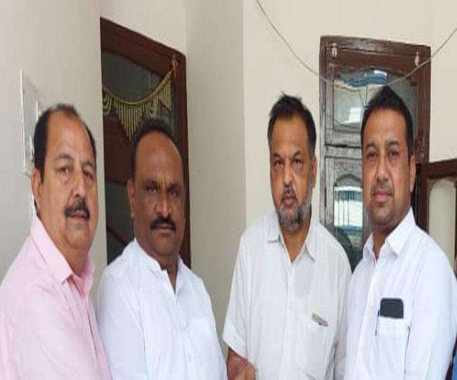 ब्राह्मण समाज पंजाब के प्रधान दुर्गेश शर्मा व अन्य।
