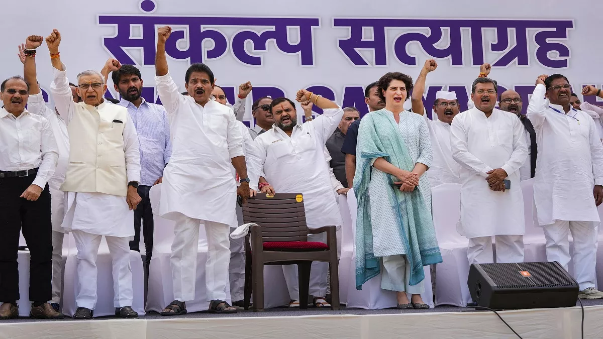 Rahul Gandhi: राहुल गांधी की सजा पर राजनीति आगे, कानूनी लड़ाई पीछे; देशभर में सत्याग्रह का ऐलान