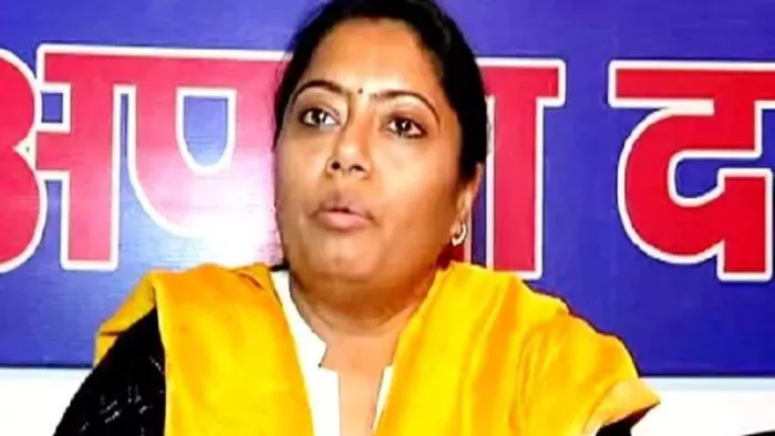 फूलपुर से पल्लवी व मीरजापुर से कृष्णा पटेल का मैदान में उतरना तय।