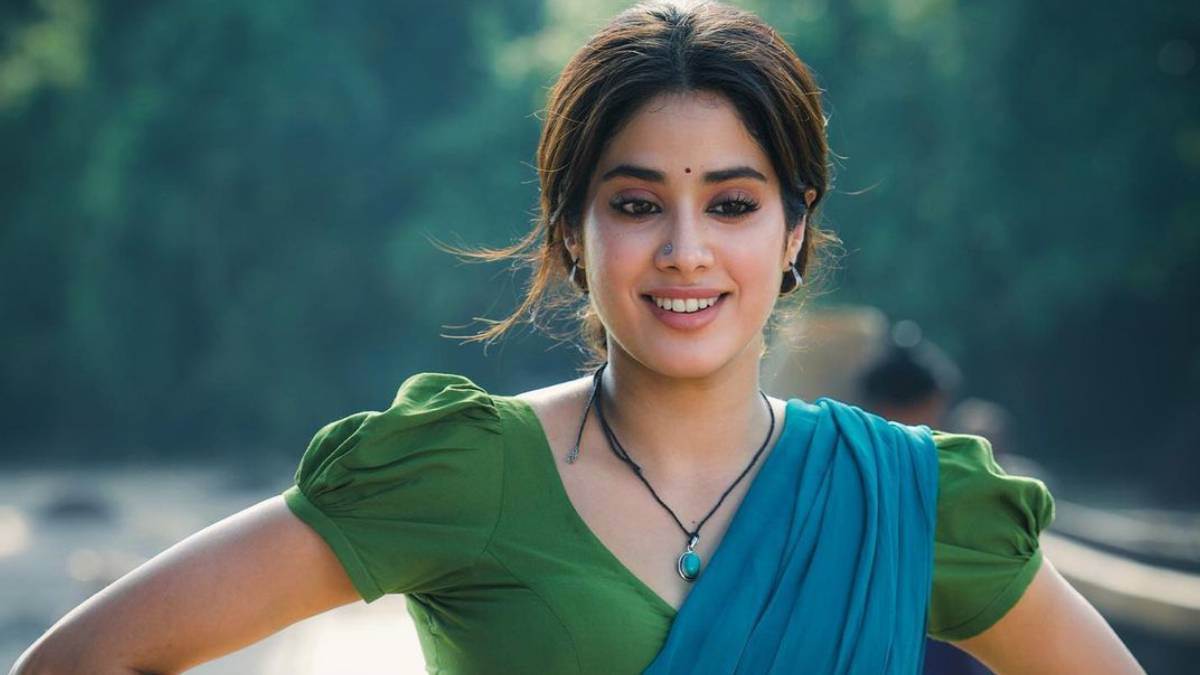 https://www.jagranimages.com/images/newimg/26032024/26_03_2024-janhvi_kapoor_devara_movie_23682873.jpg