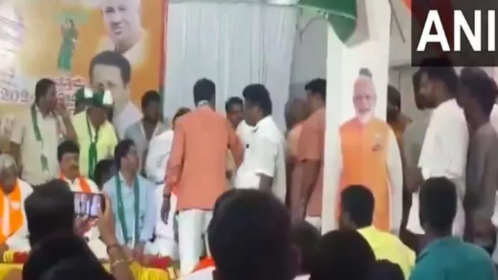 बीजेपी और जेडीएस कार्यकर्ताओं की बैठक में हुई झड़प
