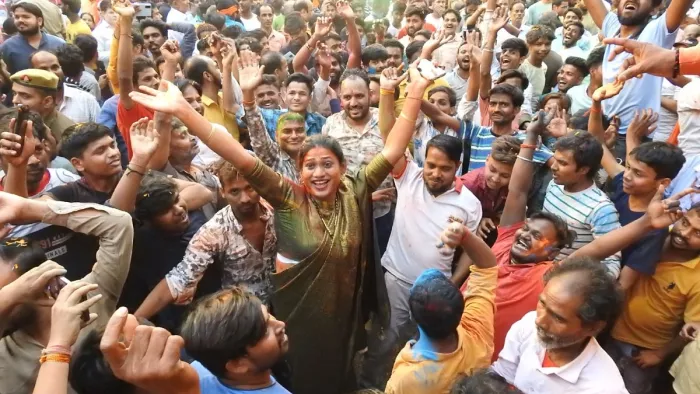 Gorakhpur News गोरखपुर में जमकर खेले गई होली।