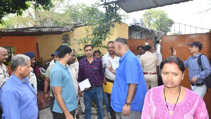 घूसखोर को पकड़ने गई CBI की टीम पर हमला