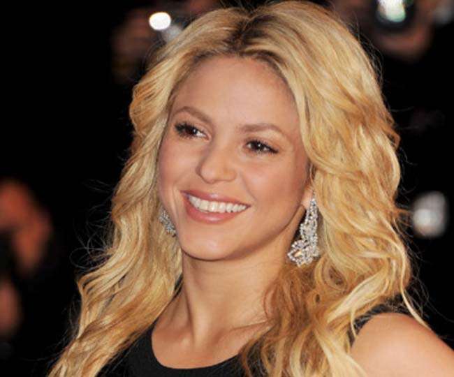शकीरा ने लॉकडाउन के समय का किया बेहतरीन इस्तेमाल, ट्वीट कर फैंस को बताई अपनी खुशी - pop singer Shakira best use of lockdown time completed course of ancient philosophy