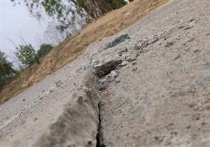 दो महीने भी नहीं टिकी 1.83 करोड़ से बनी सड़क