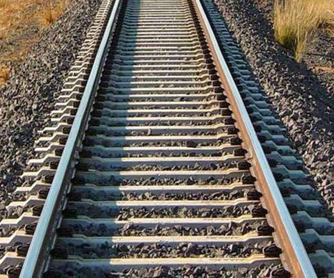 Bharat Band, Jharkhand Hindi Samachar नक्सलियों ने भारत बंद बुलाया था।