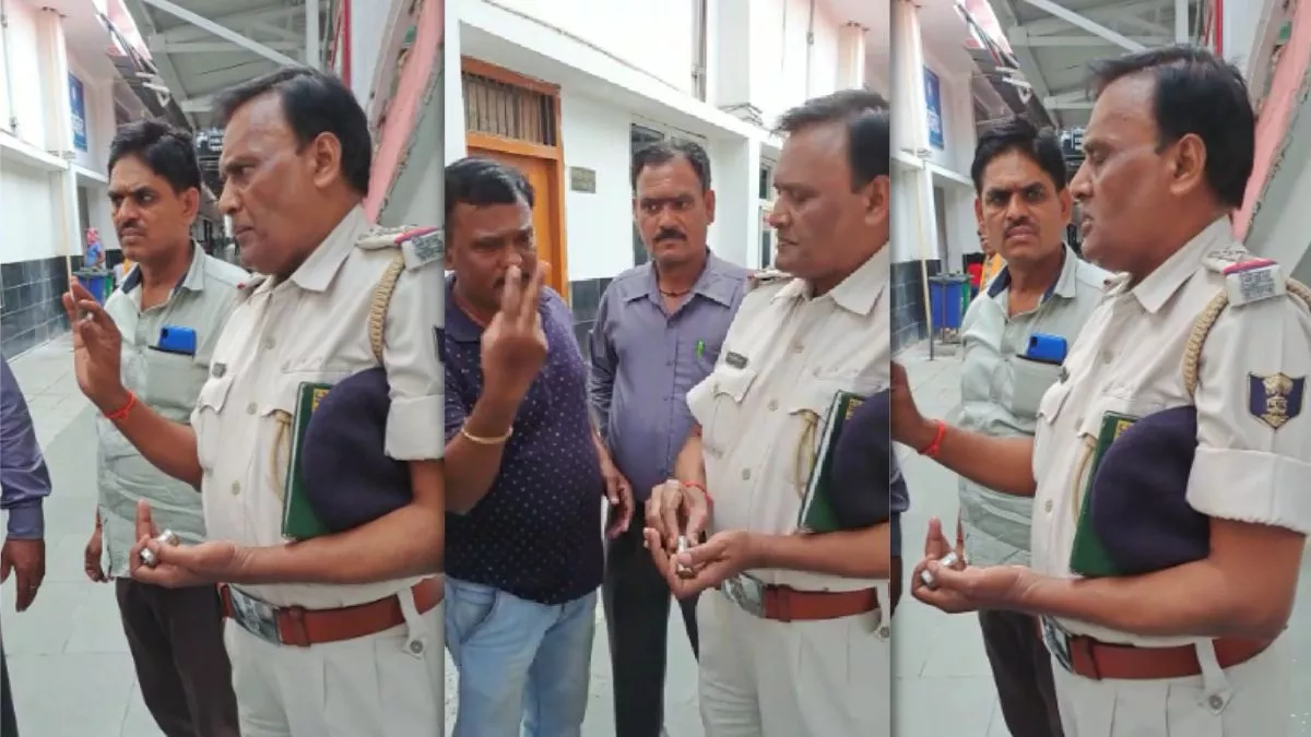 पटना में ऑन ड्यूटी खैनी मलने वाले दारोगा निलंबित। जागरण
