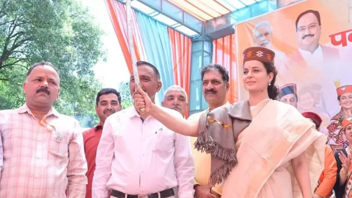 राजस्थान से लौटने के बाद सुक्खू सरकार पर भड़कीं कंगना