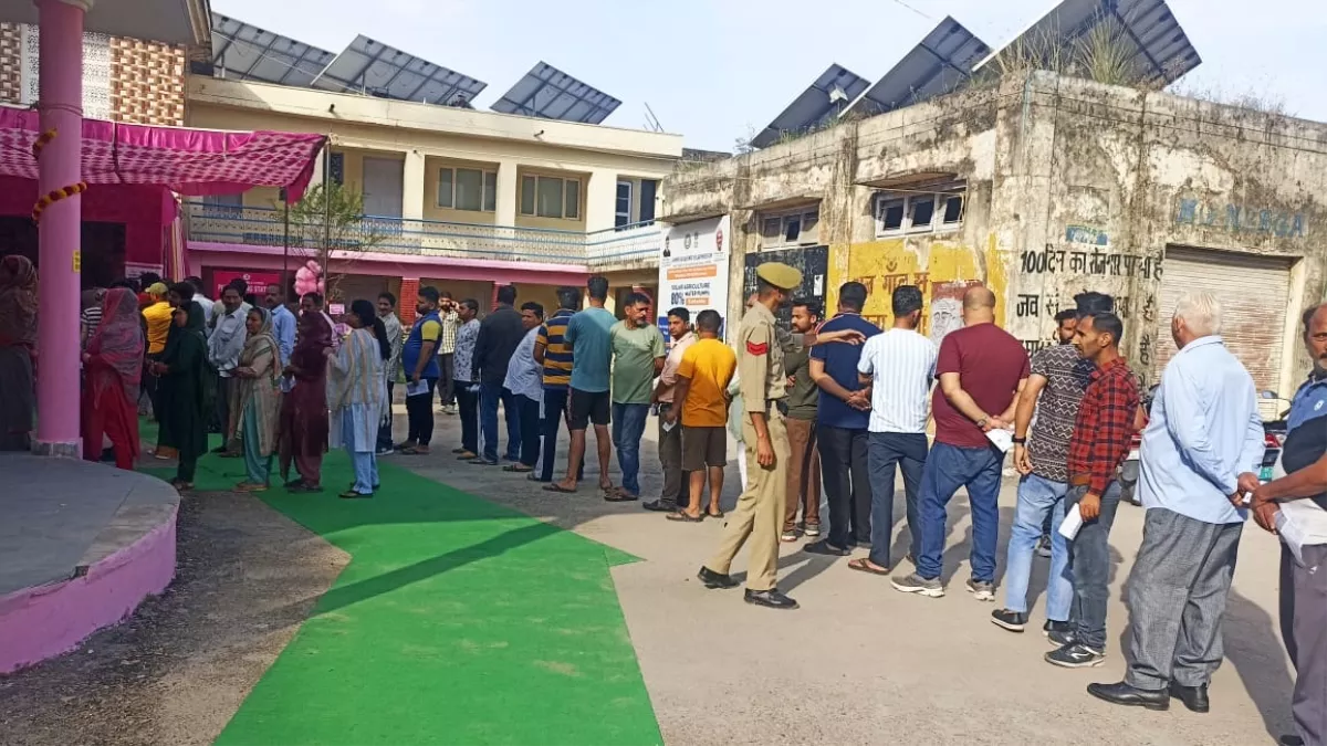 Jammu Lok Sabha Election 2024 Voting Live: जम्मू-कश्मीर में दूसरे चरण का मतदान खत्म, श्री माता वैष्णो देवी विस क्षेत्र में हुआ सबसे अधिक मतदान