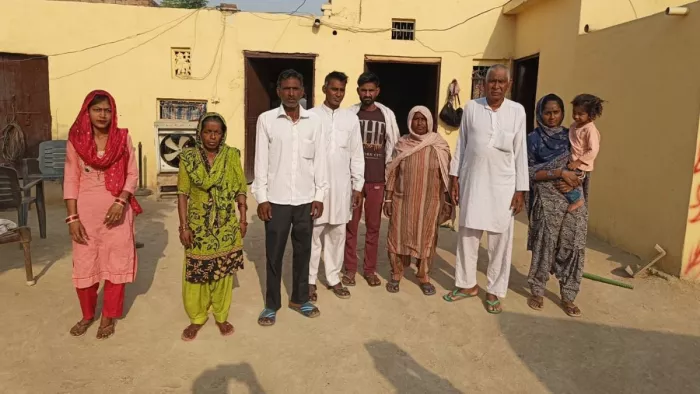 पाकिस्तान से आए पूर्व सांसद, 34 में से छह सदस्यों को ही मिली नागरिकता। फोटो जागरण