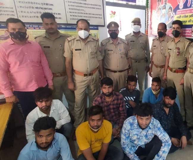 फर्रुखाबाद में कच्छाबनियान गैंग के आठ बदमाशों को पुलिस ने दबोचा, डकैती