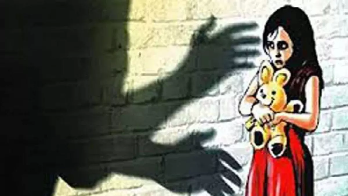 Bihar Crime: सारण में नाबालिग छात्राओं से दुष्कर्म की कोशिश रहा था प्रिंसिपल, ग्रामीणों ने बंधक बनाकर की धुनाई