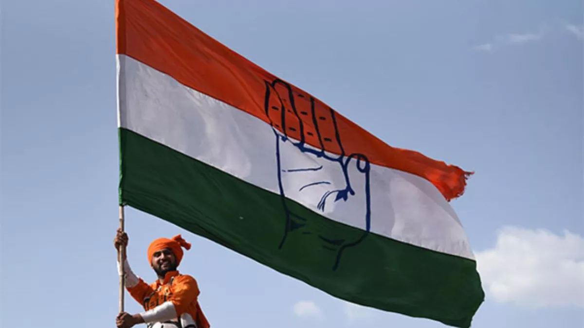 Gujarat: लोकसभा चुनाव से पहले गुजरात कांग्रेस में फूट की आशंका, भाजपा में शामिल हो सकते हैं कुछ विधायक