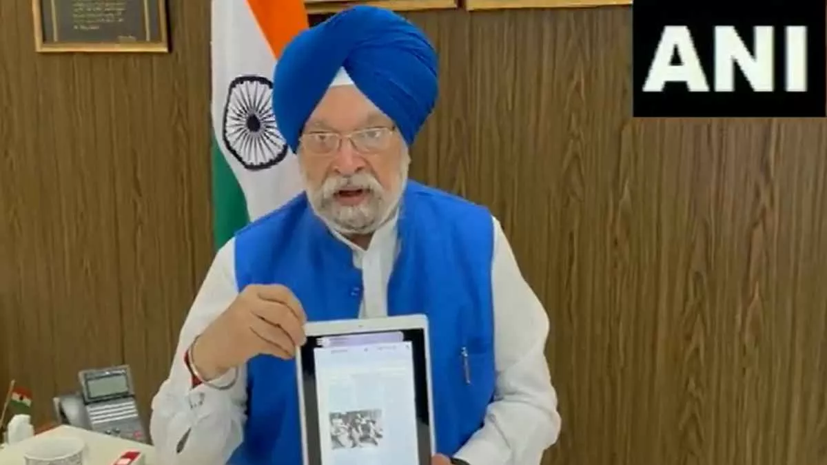 'सेंगोल' क्‍या है और 1947 में क्या हुआ था, पहले ज्ञान प्राप्‍त करना चाह‍िए', हरदीप पुरी का व‍िपक्ष को जवाब
