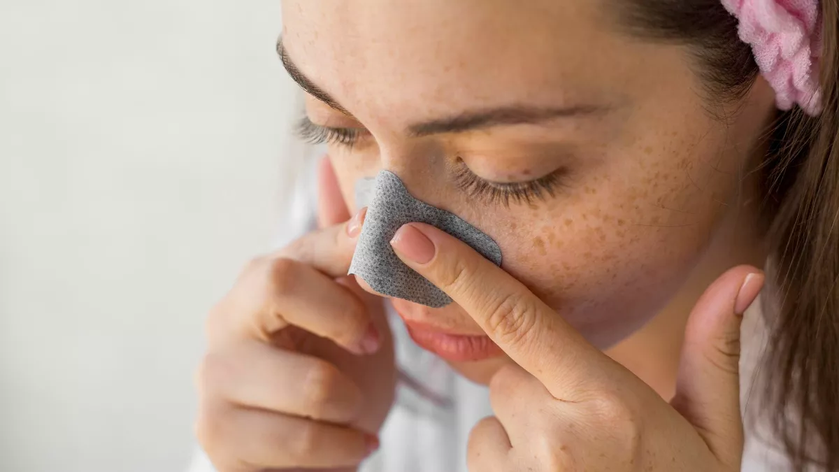 Skin Care: इन आसान टिप्स से पाएं नाक के ओपन पोर्स से छुटकारा