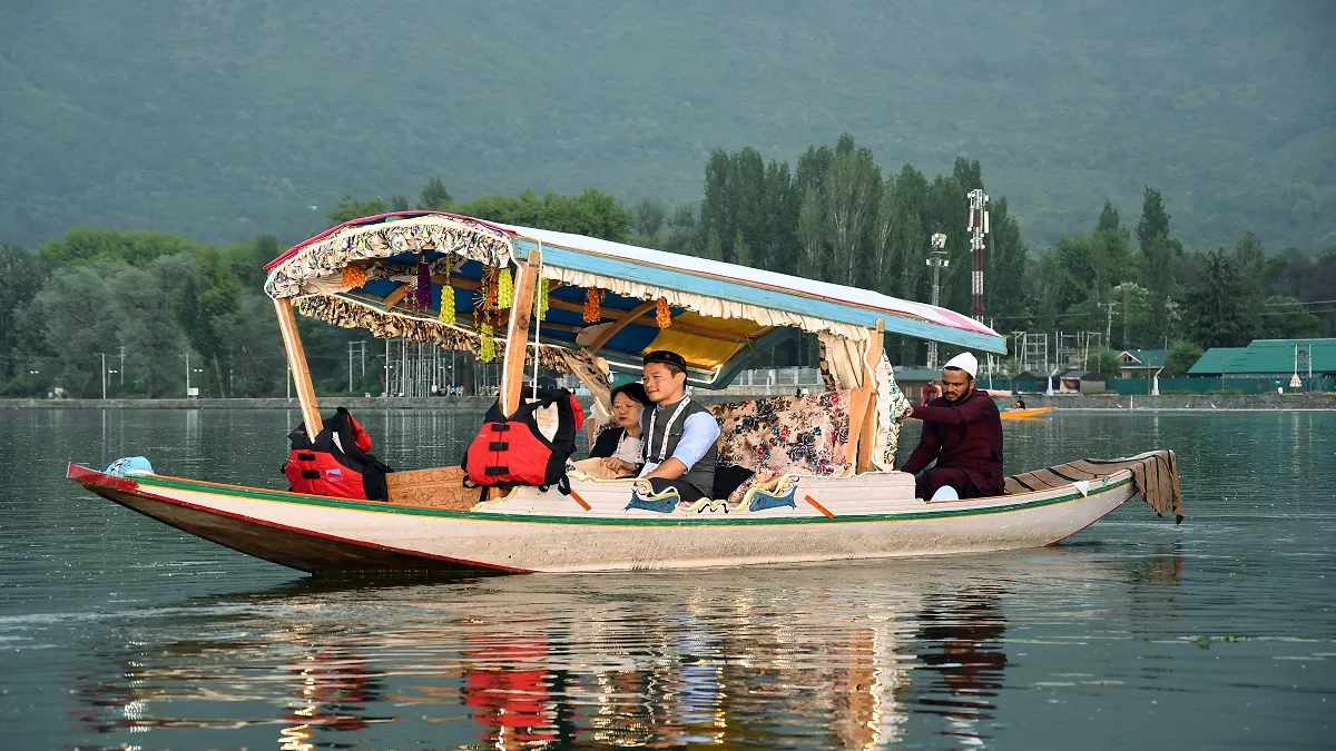 पुराने वैभव की ओर लौटता जम्मू-कश्मीर, रंग ला रहे राज्‍य की पहचान और समृद्धि लौटाने के प्रयास