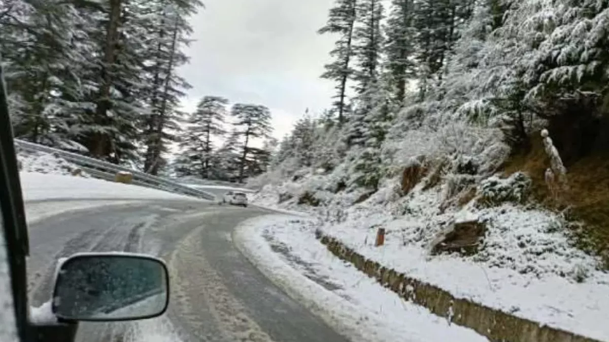Himachal Weather Today: हिमाचल में आंधी, बिजली और बरसात की मार, ठियोग में तीन बार भूस्खलन; येलो अलर्ट जारी