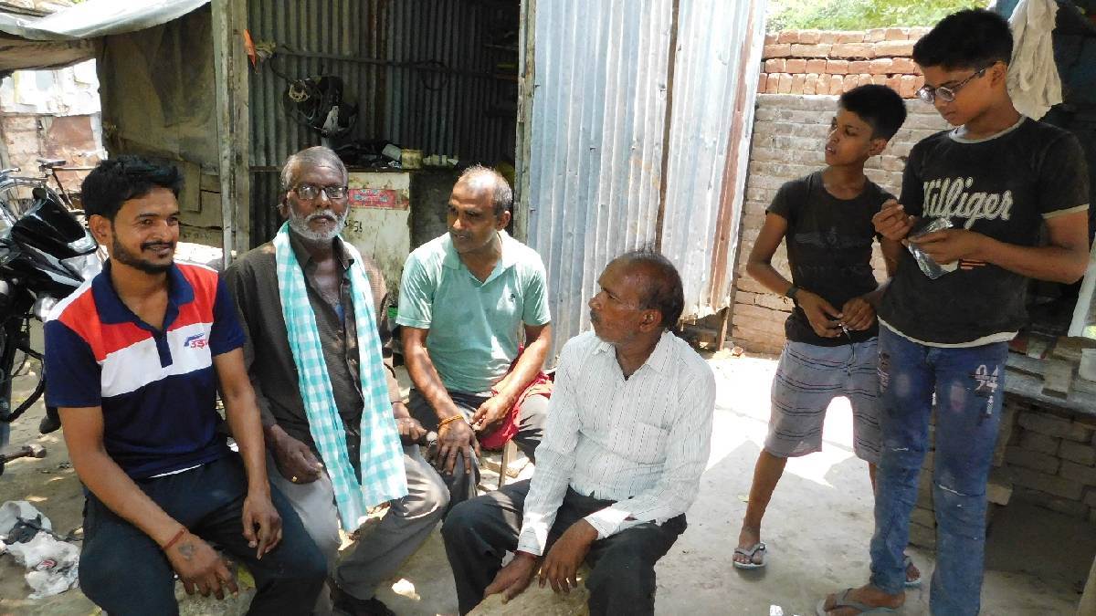 https://www.jagranimages.com/images/newimg/26052024/26_05_2024-bhadohi_seat_23725555.jpg