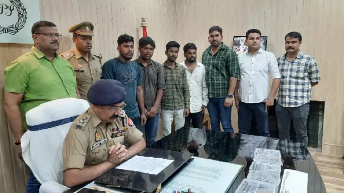 वाहनों की चेकिंग के दौरान पुलिस टीम पर फायर करने वाले चार बदमाश गिरफ्तार