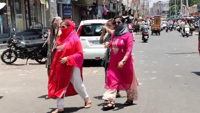 नौतपा के चलते 46 डिग्री पर पहुंचा पारा, एसी हुए फेल।