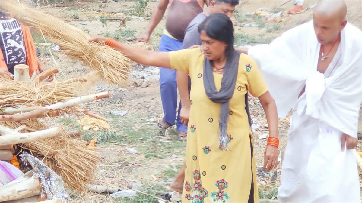 after death of elderly woman son and grandson did this shameful act