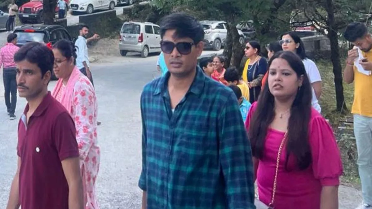 समर वेकेशन पड़ने के साथ ही Uttarakhand में बढ़ा पर्यटकों का ग्राफ... लैंसडौन में भीड़, एडवांस बुकिंग के लिए मची होड़