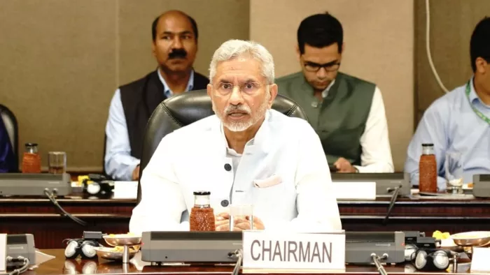 विदेश मंत्रालय ने इस पर स्पष्टीकरण दिया था कि ऑपरेशन शुरू होने से पहले जानकारी नहीं दी गई थी।