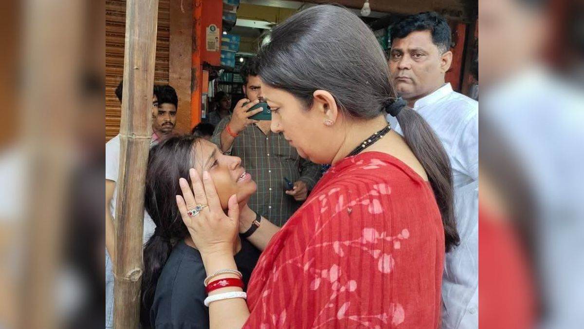https://www.jagranimages.com/images/newimg/26052025/26_05_2025-smriti_irani_amethi_23947260.jpg