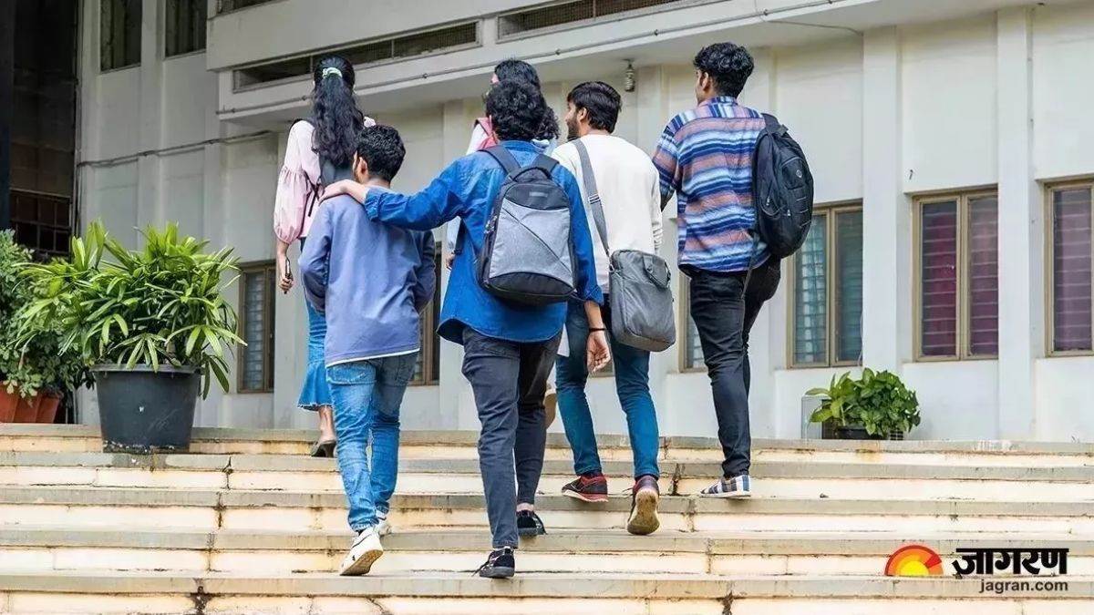 https://www.jagranimages.com/images/newimg/26052025/26_05_2025-students_1_23947635_202138685.jpg