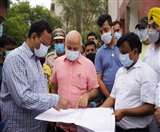 मनीष सिसोदिया ने शनिवार को लगातार चौथे दिन दिल्ली सरकार के कई स्कूलों का दौरा किया