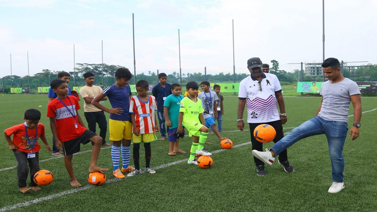 https://www.jagranimages.com/images/newimg/26062022/26_06_2022-football-academy-in-kolkata_22838606.jpg