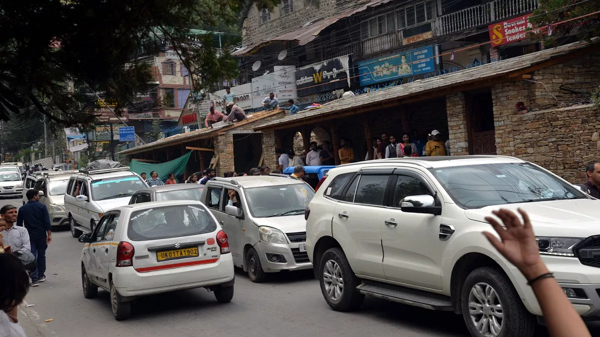 Nainital News : नैनीताल में वाहन को एंट्री देने से रोका तो पुलिस से भिड़ गए उत्‍तर प्रदेश के पर्यटक
