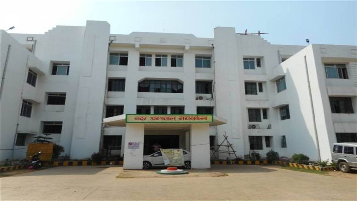 jamshedpur news not forensic doctors in saraikela sadar hospital pathologists do postmortem saraikela news