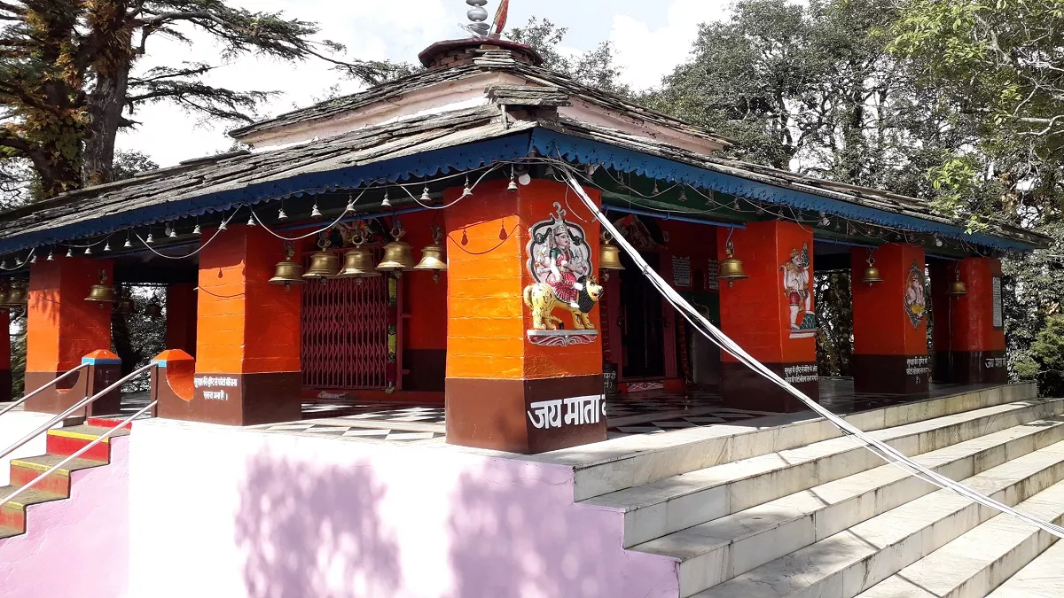 Famous Dunagiri Temple of Almora : मां वैष्णव देवी के बाद दूसरी शक्तिपीठ के रूप में है दूनागिरि की मान्यता, त्रेता व द्वापर से भी जुड़ी हैं कथाएं