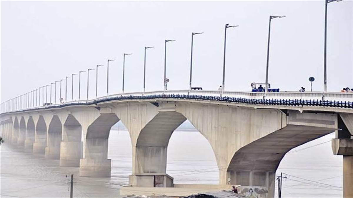 Good news of Bhagalpur : भगालपुर में विक्रमशिला पुल का सामांतरण पुल के लिए संपर्क पथ का निर्माण शीघ्र।