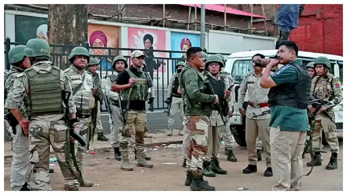 मणिपुर में सुरक्षा बलों की कड़ी कार्रवाई सर्च अभियान में 12 बंकर तबाह अबतक 135 गिरफ्तार; मोर्टार-IED भी बरामद - Police destroyed 12 bunkers in search operation 135 ...