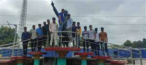 वीर भगत छात्र यूनियन ने चकाचक की बीजू बाबू की प्रतिमा