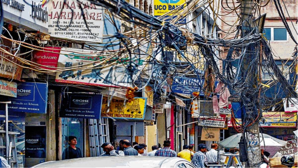 Free Electricity उपलब्ध कराने से ज्यादा जरूरी बिजली वितरण से जुड़े