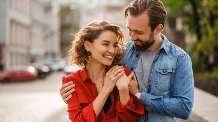 Relationship Tips: रिश्ते को मजबूत बनाना चाहते हैं, तो फॉलो करें ये टिप्स