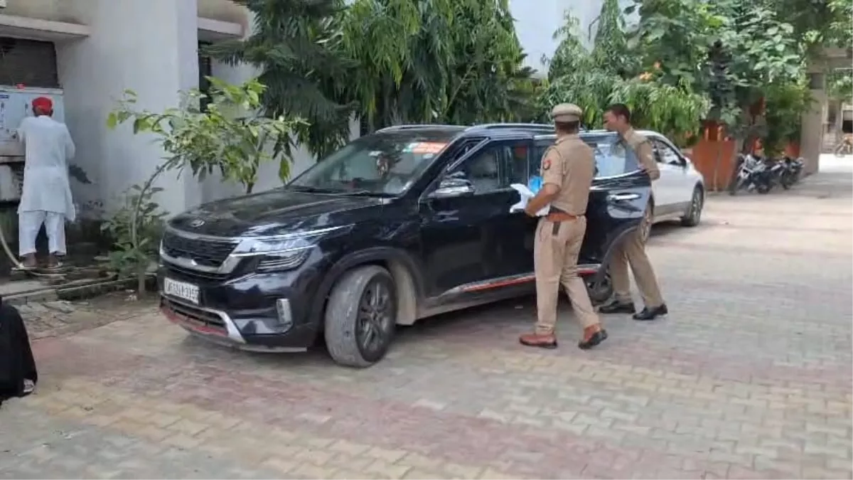 Shamli News : बिना हथकड़ी लुटेरे को बागपत के भाजपा नेता की गाड़ी से पुलिस ने कोर्ट में किया पेश