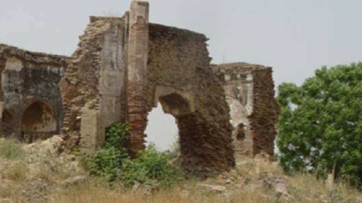 https://www.jagranimages.com/images/newimg/26072025/26_07_2025-haryana_cet_exam_2_23995048.jpg