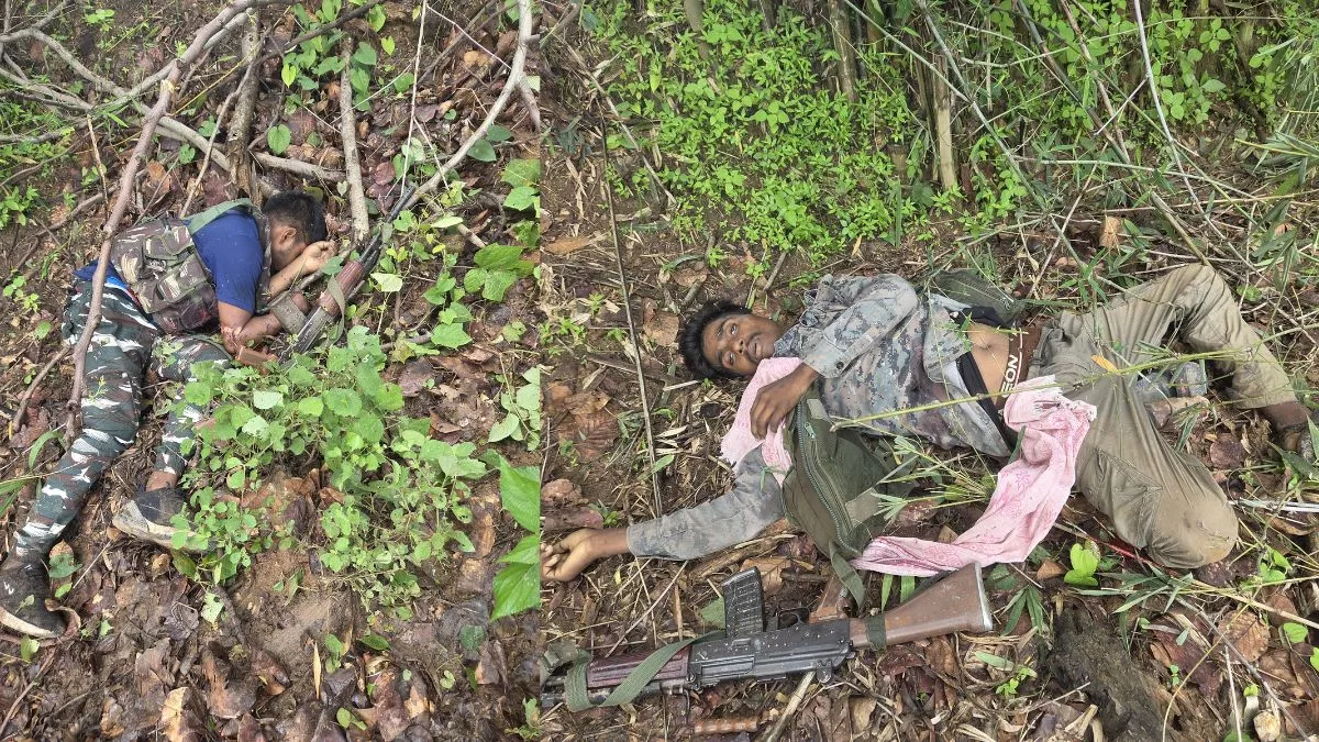 झारखंड में पुलिस के साथ मुठभेड़ में तीन जेजेएमपी उग्रवादी ढेर, एक AK 47 और दो इंसास रायफल बरामद