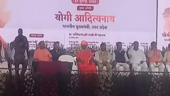 चंडीगढ़ यूनिवर्सिटी परिसर में मौजूद सीएम योगी आदित्यनाथ। जागरण
